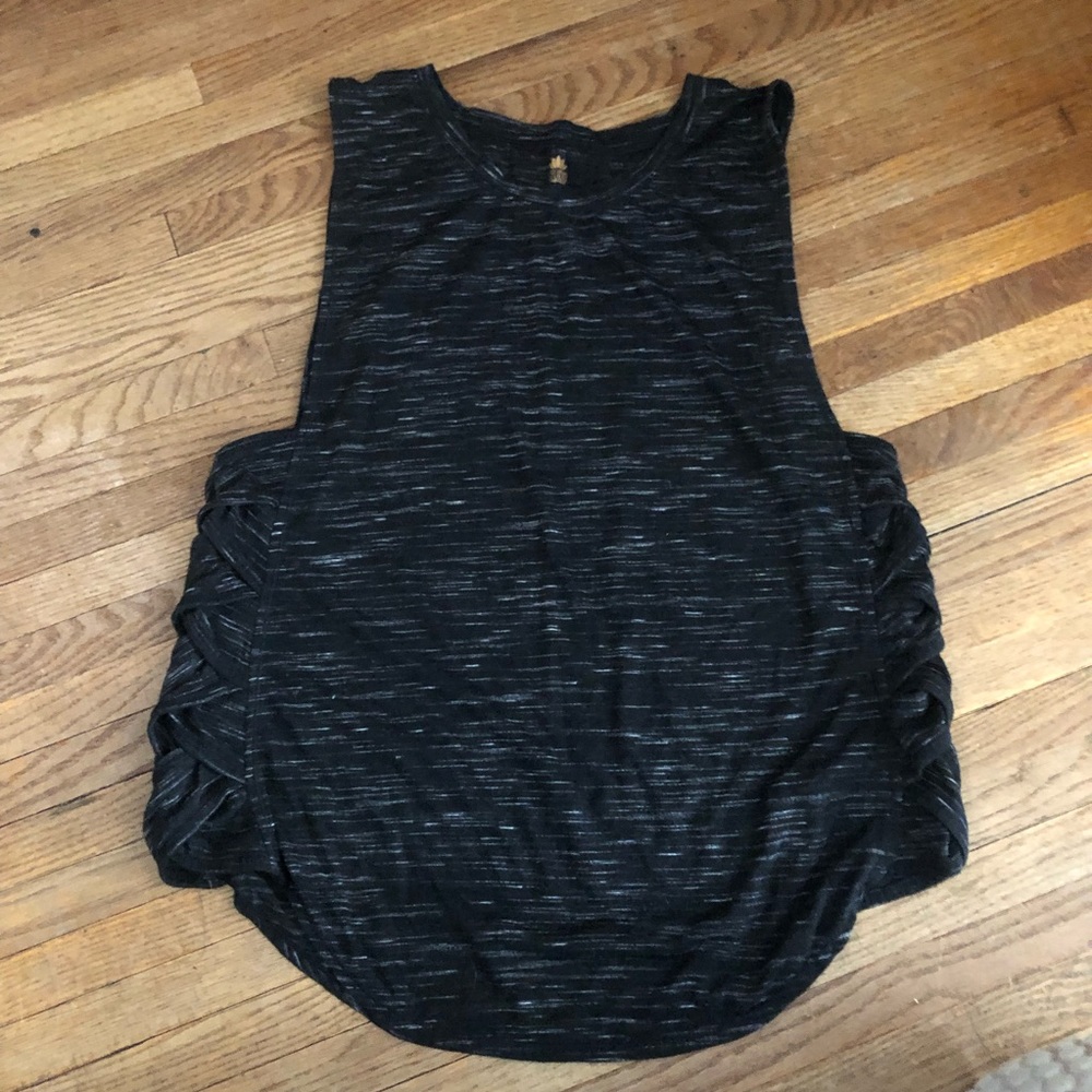 Tank.  Xl